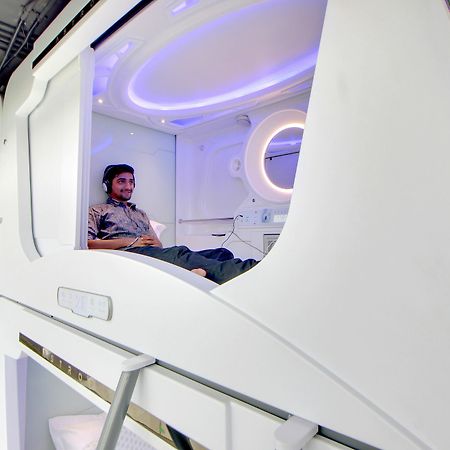 Hotel Astropods Airport, Mumbai. Экстерьер фото