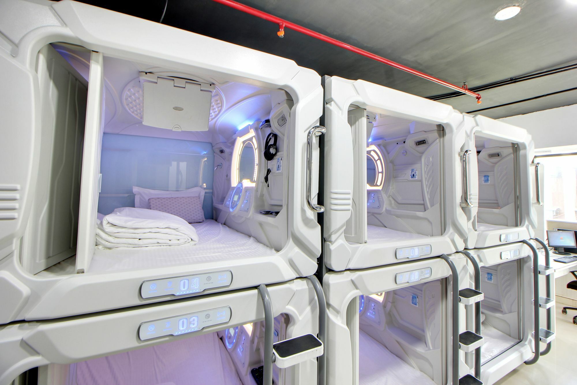 Hotel Astropods Airport, Mumbai. Экстерьер фото