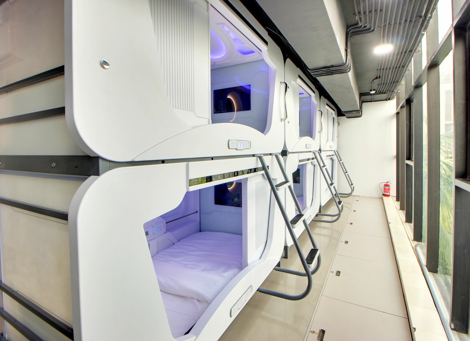 Hotel Astropods Airport, Mumbai. Экстерьер фото