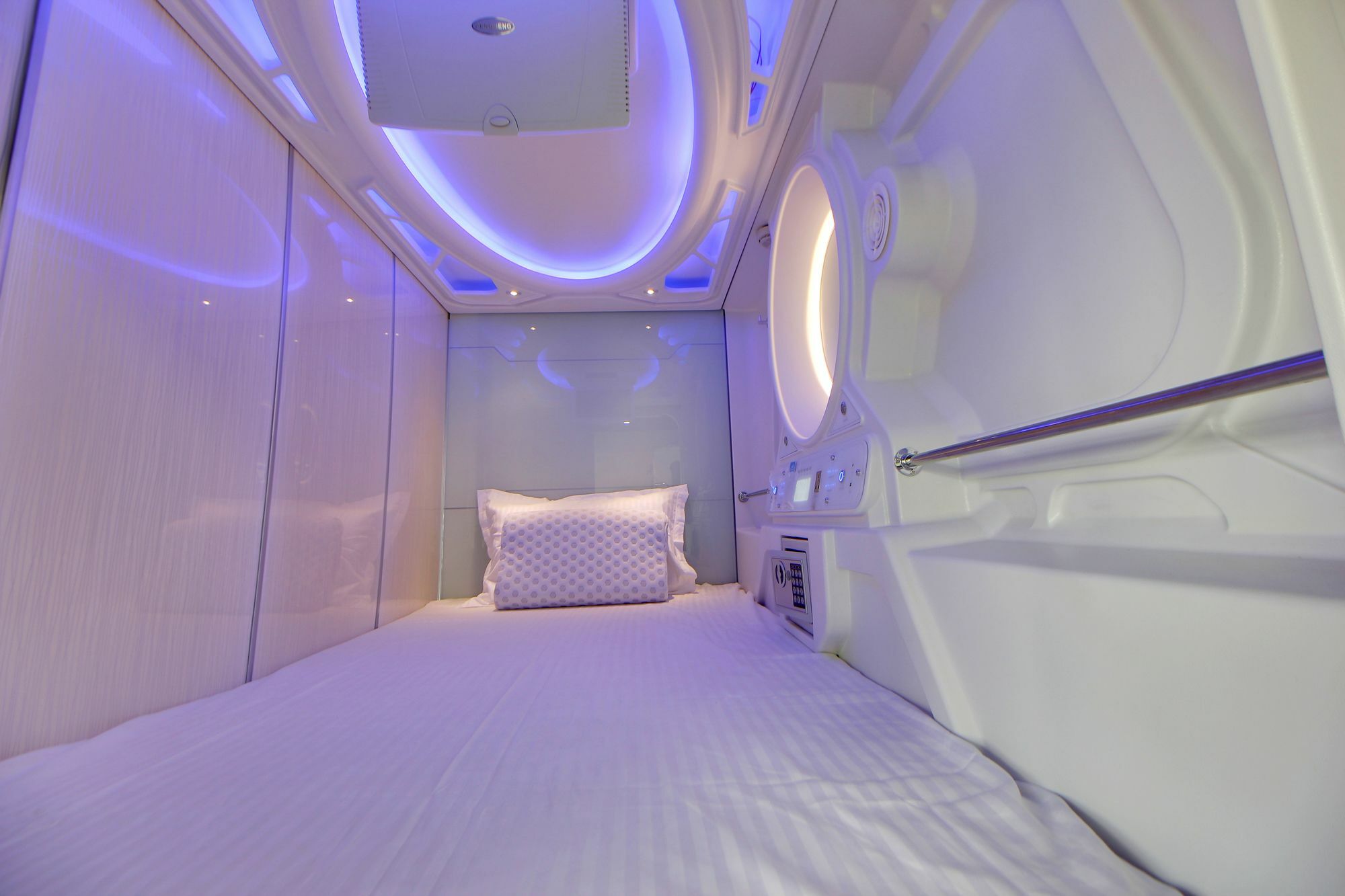 Hotel Astropods Airport, Mumbai. Экстерьер фото